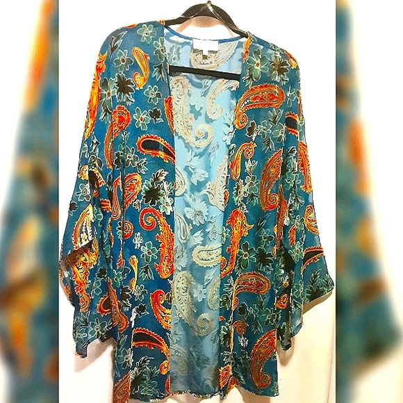 Peach Love California Jackets & Blazers - Flocked Paisley Bat Wing Jacket - S